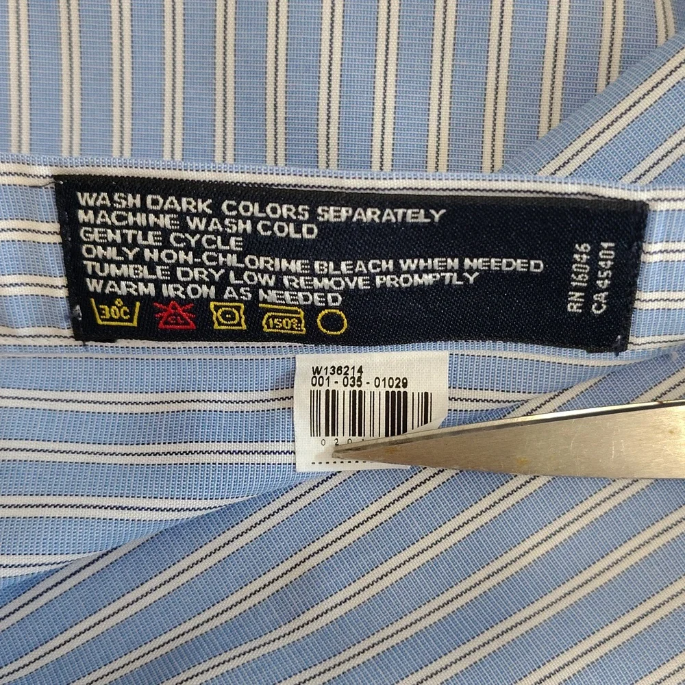 Nautica Dress Shirt Size 16 1/2 34/35. No Iron Cotton Office Professional Blue